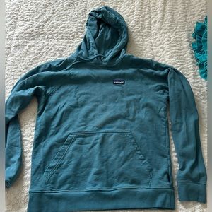 Blue patagonia sweatshirt